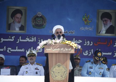 ارتش؛ بازوی نیرومند ملت ایران در بحران‌ها و دفاع از مرزها