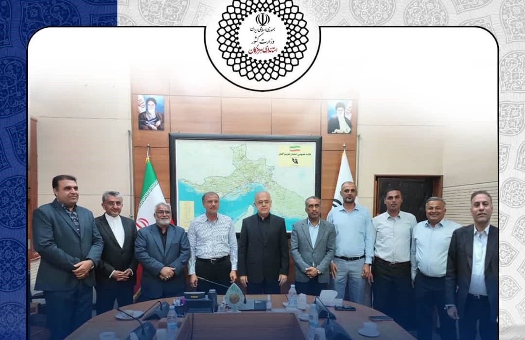 استاندار هرمزگان دو تیم شهرداری بندرعباس و شناورسازی پی‌پشت قشم را در استان حفظ کرد