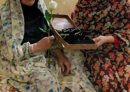 مادرانی که پرچم زینب(س) را زمین نگذاشتند