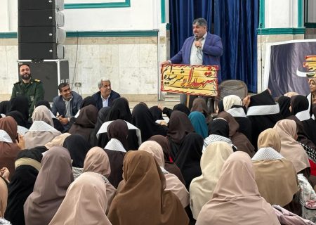 عطر حضور بسیجیان دانش‌آموز در گلزار شهدای بندرعباس + تصویر