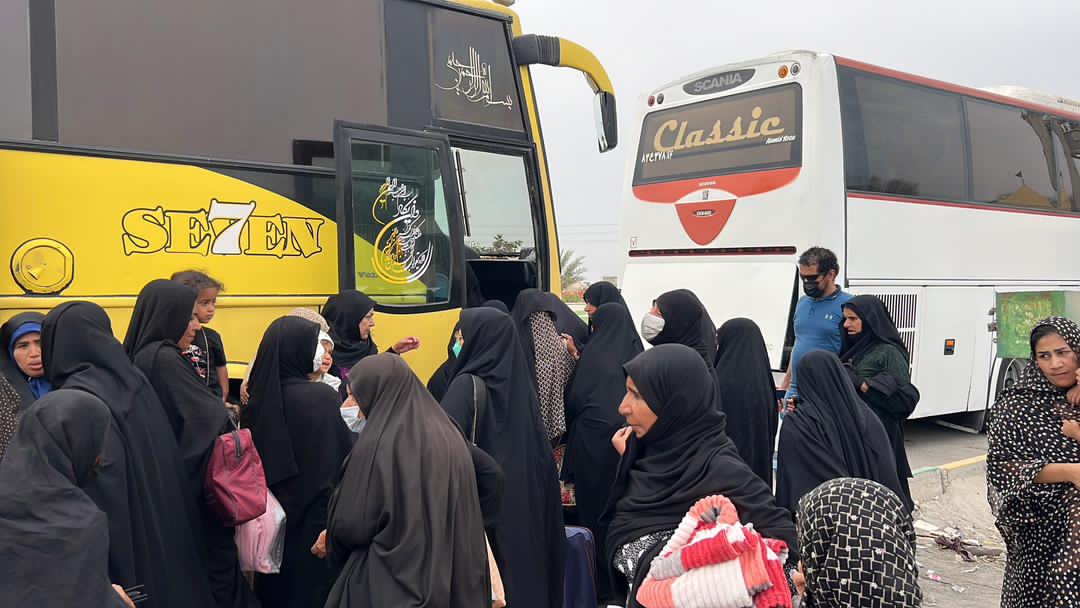 اعزام ۸۸ زائر اولی به مشهد الرضا با مشارکت بنیاد کرامت و بنیاد برکت در هرمزگان