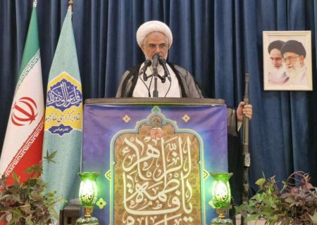 تأکید امام‌جمعه بندرعباس بر صیانت از جایگاه زن و ضرورت هم‌افزایی حوزه و دانشگاه