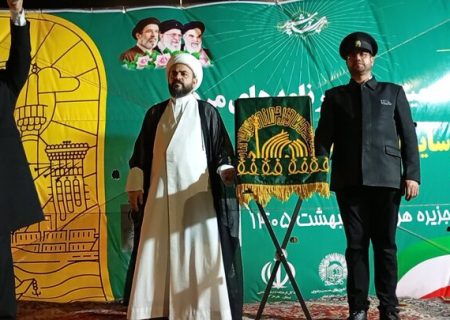کاروان زیر سایه خورشید به جزیره هرمز رسید