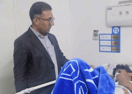 عیادت رئیس کل دادگستری هرمزگان از مجروحین حمله دشمن در جزیره هنگام