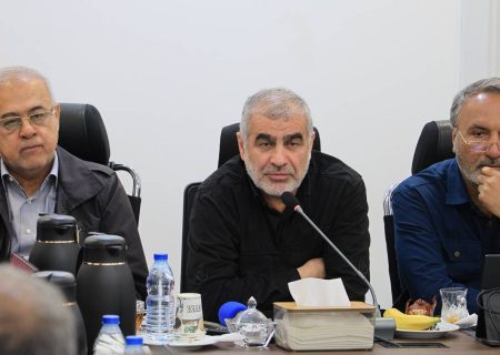 مدیریت جدید ایران بر تنگه هرمز همانند ملی شدن صنعت نفت اهمیت دارد.