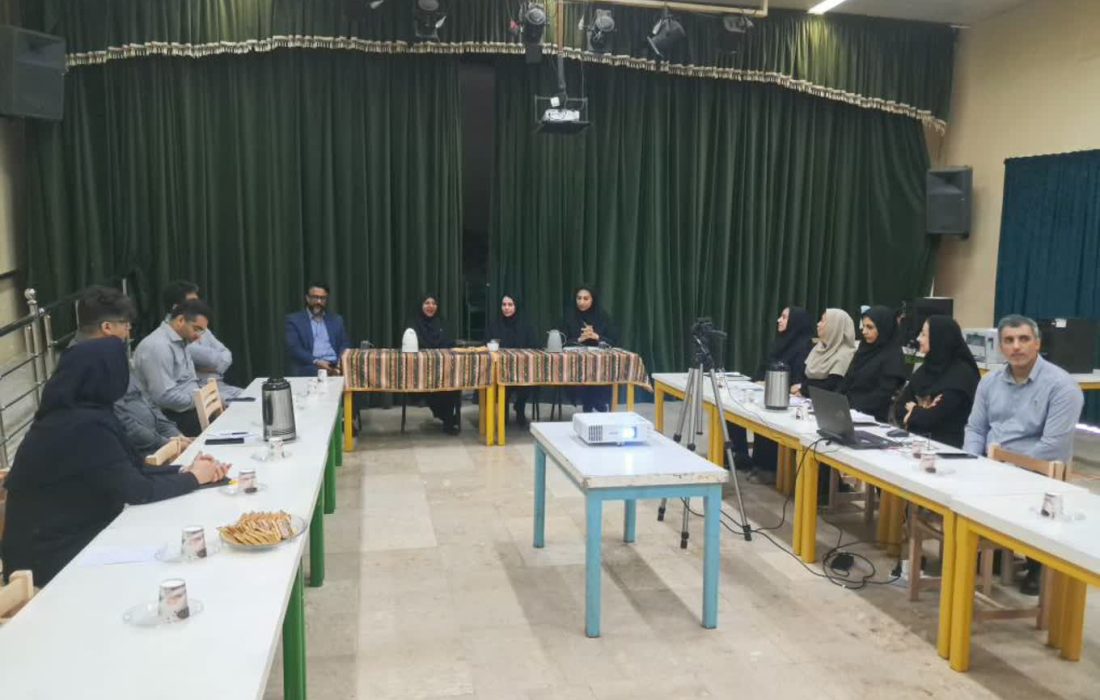 هرمزگان تشکیل شورای فرهنگی کانون هرمزگان با حضور مدیر کل امور اجتماعی و فرهنگی استانداری