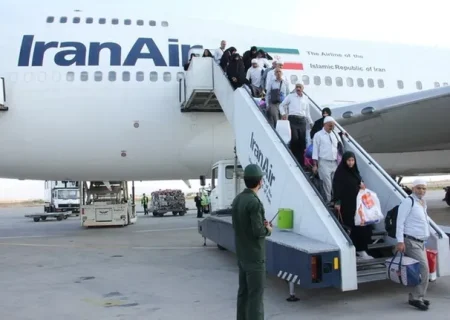 حجاج هرمزگانی از فرودگاه شیراز باز می‌گردند