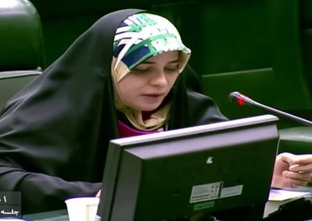 فاطمه جراره خواستار بازنگری فوری در برگزاری امتحانات نهایی دانش‌آموزان هرمزگان شد