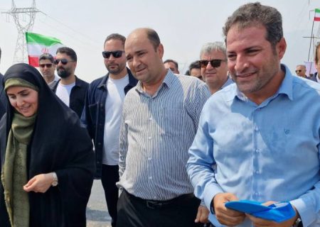 بازدید وزیر راه و شهرسازی از پل‌های احداث شده در محورهای کهورستان–لار و بندر خمیر–بندرعباس