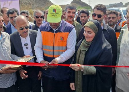 بهره‌برداری از پل‌های باند رفت و برگشت محور بندرعباس–رودان با حضور وزیر راه و شهرسازی