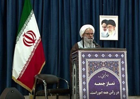 ایستادگی مردم و نیرو‌های مسلح رمز پیروزی دربرابر آمریکا